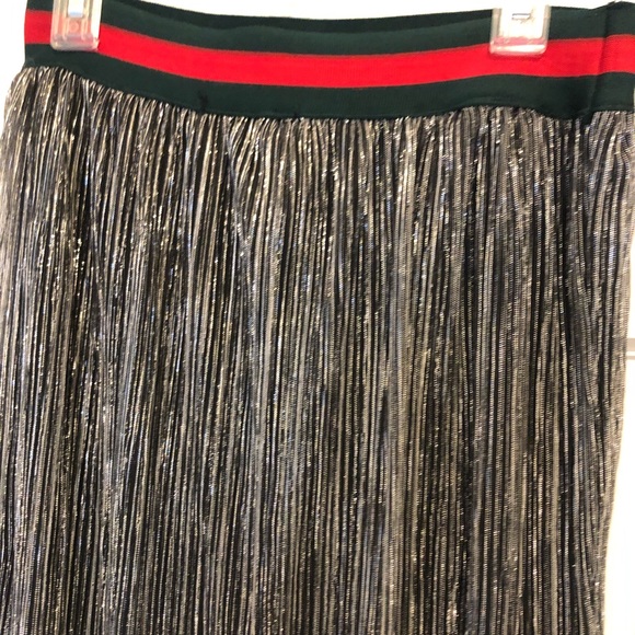 Gucci style metallic skirt 💚❤️ - Picture 4 of 8